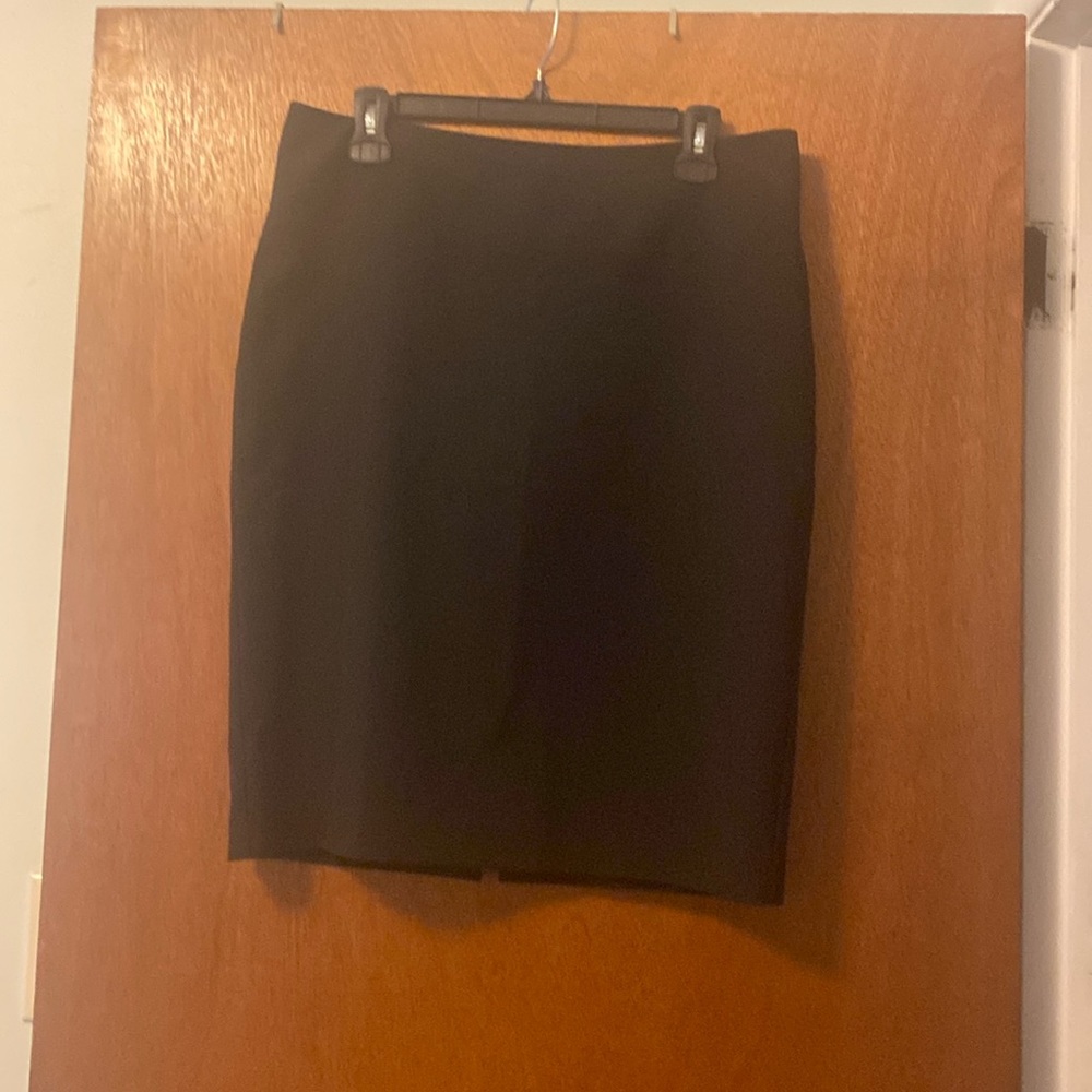 Ellen Tracy Size 10 black skirt